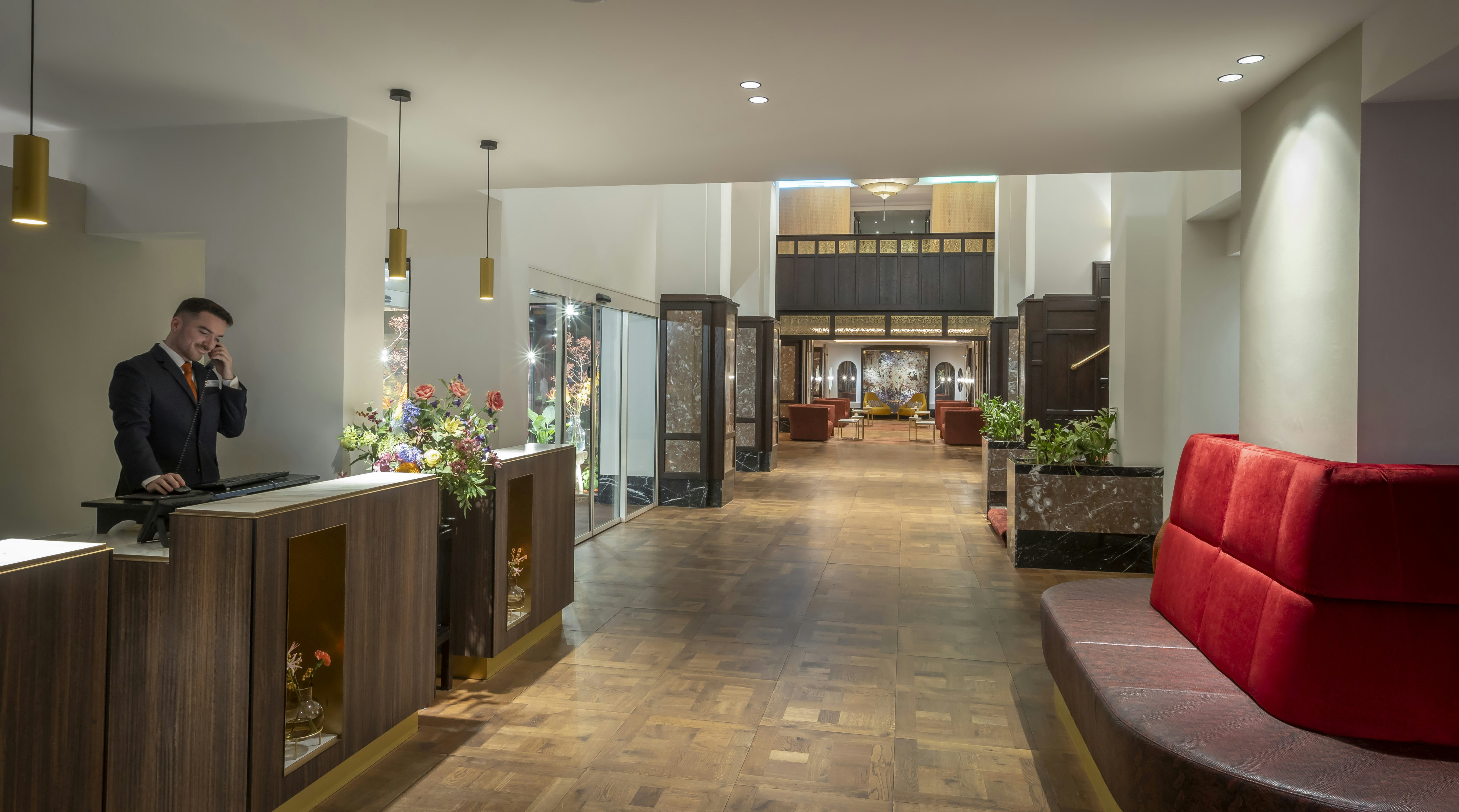 Clayton Hotel Amsterdam American 8/53