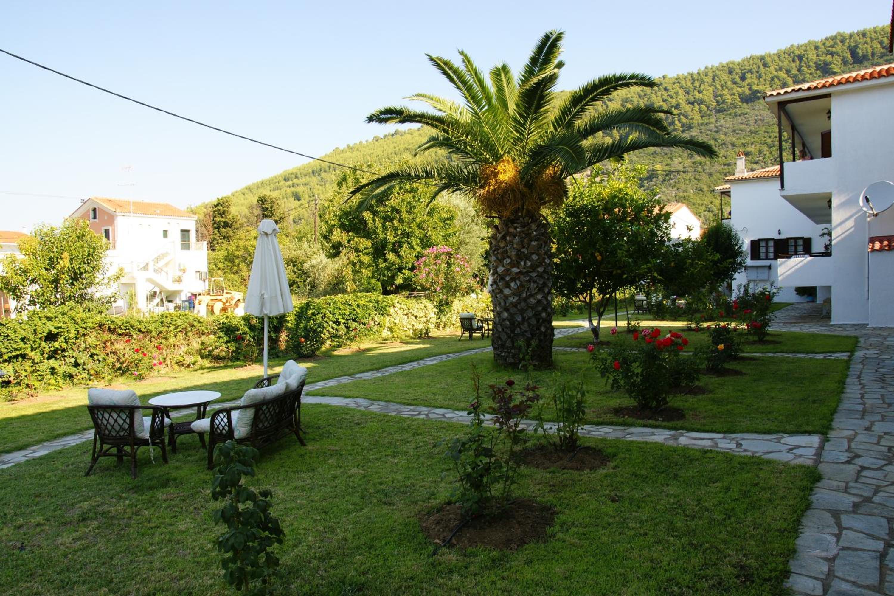 Afrodite Hotel 27/37