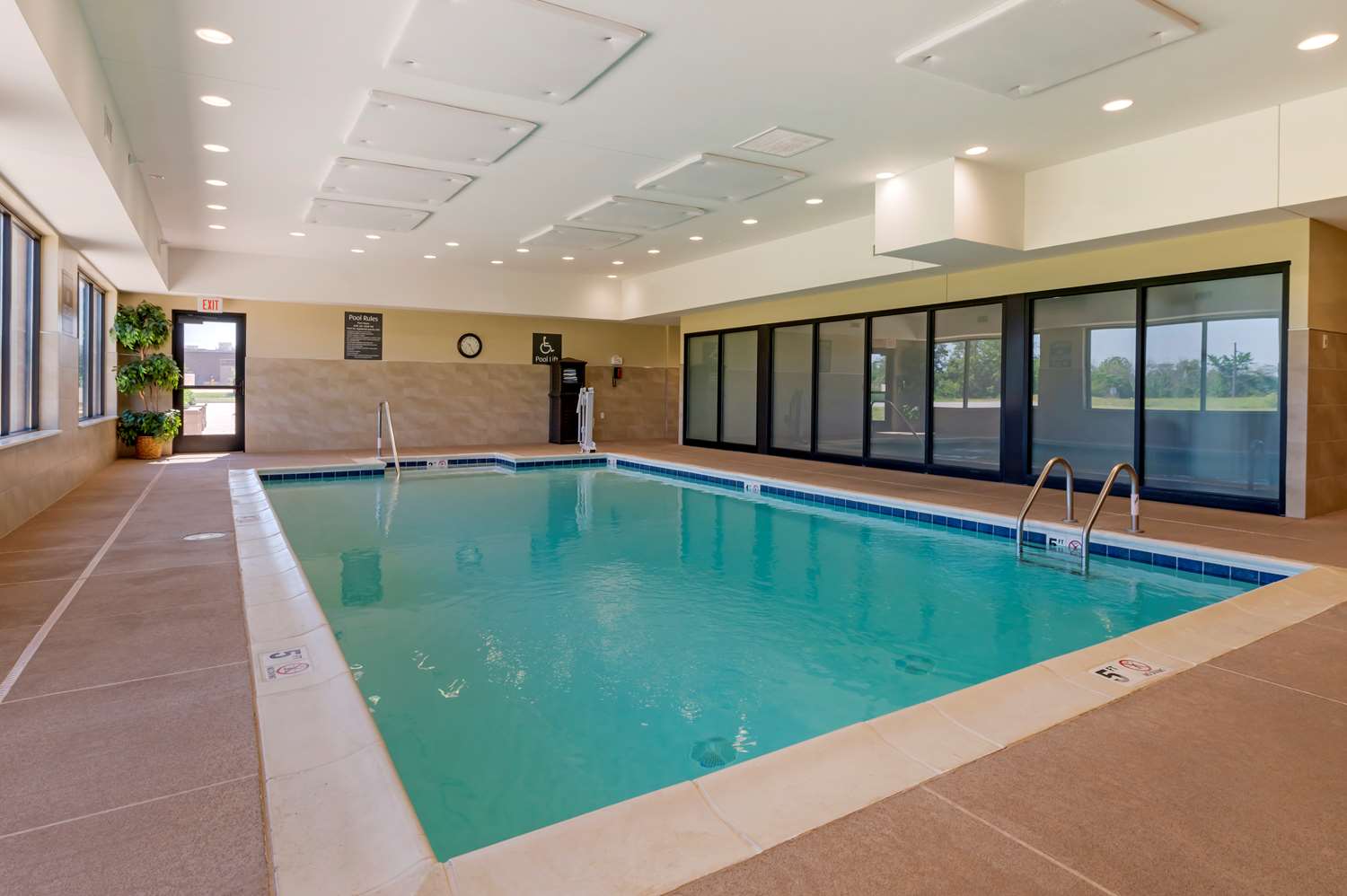 Best Western Plus Centralia Hotel & Suites 24/53