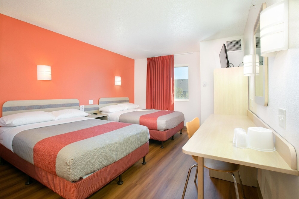 Motel6 Brooklyn Center, MN - Minneapolis 29/48