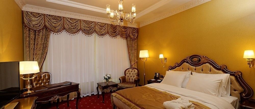MEYRA PALACE 12/69