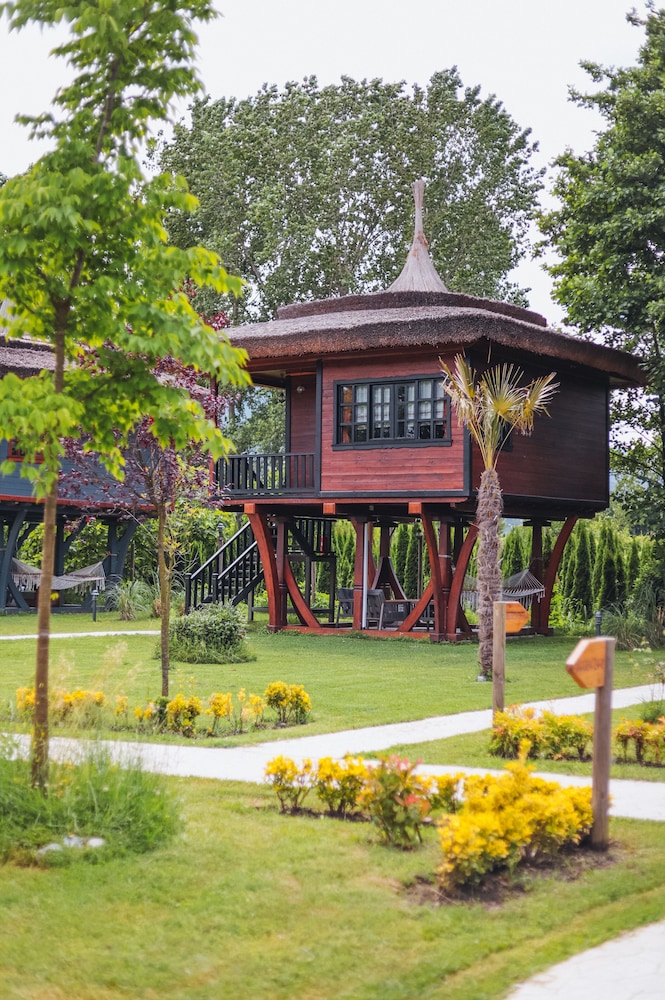 Sapanca Bamboolow Resort 1/50