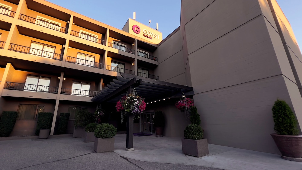 Coast Capri Hotel 53/61