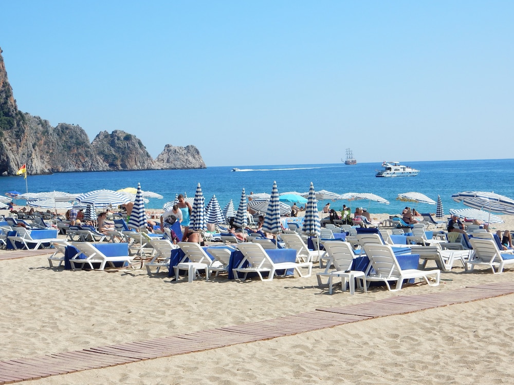 Aysev Hotel 36/42