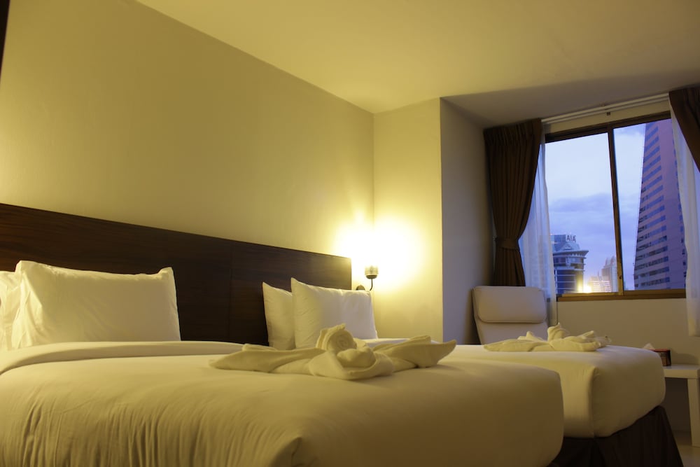 Pas Cher Hotel Bangkok 11/58