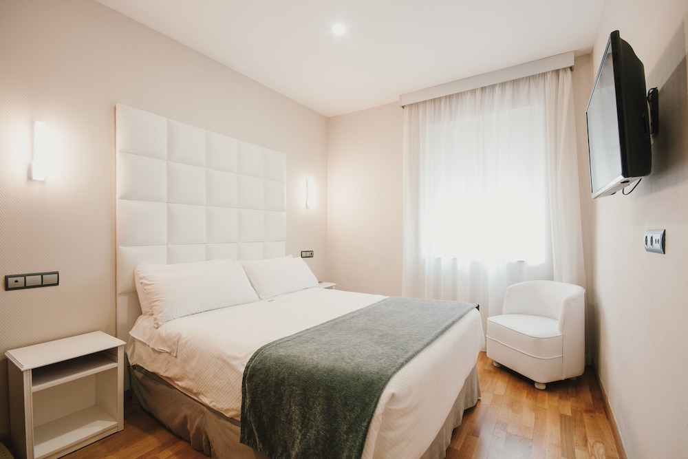 Hotel Los Angeles & Spa 10/50
