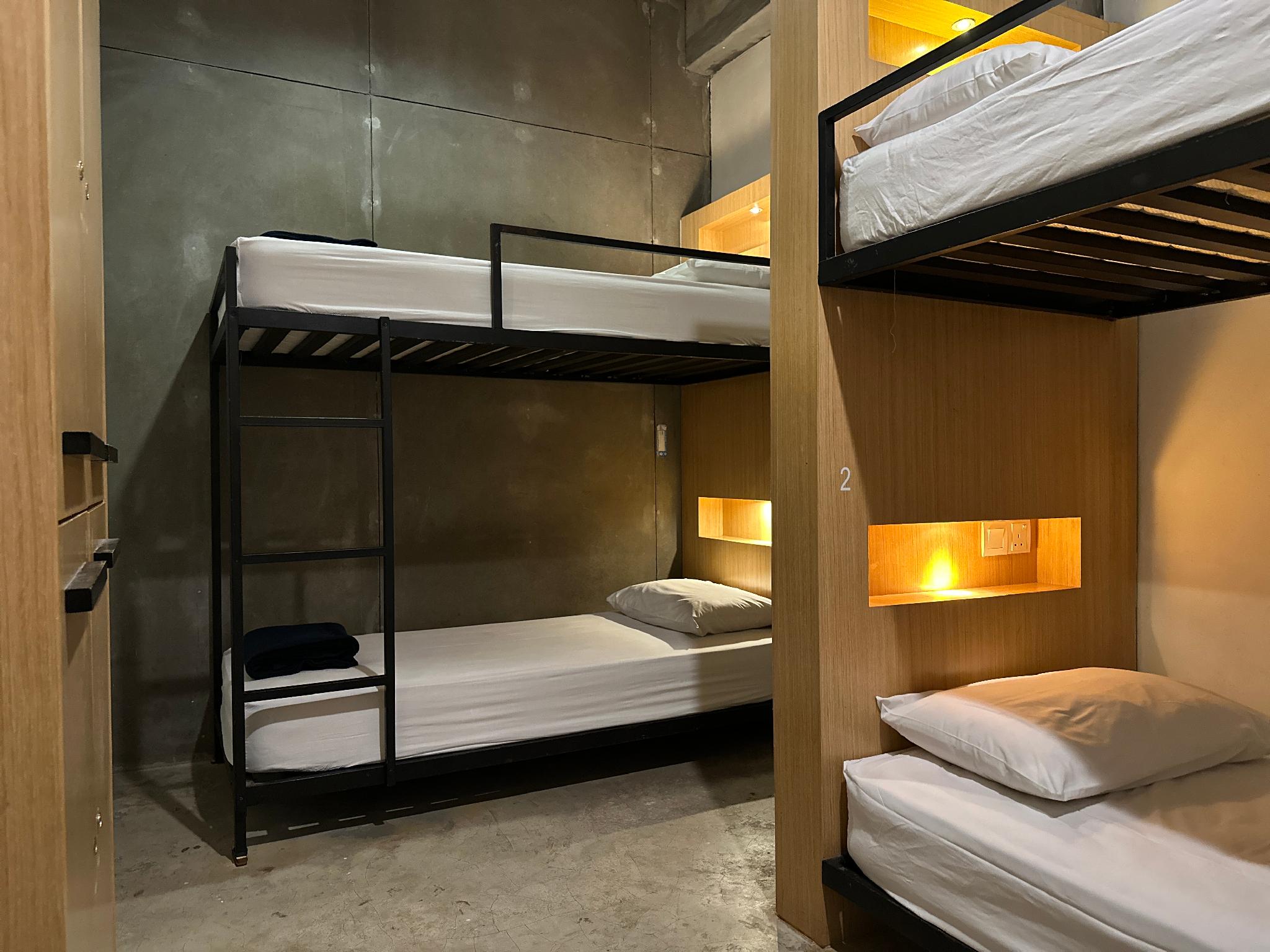 Female Dorm, Female Only, 4 Beds، The Frame Guesthouse 3/3
