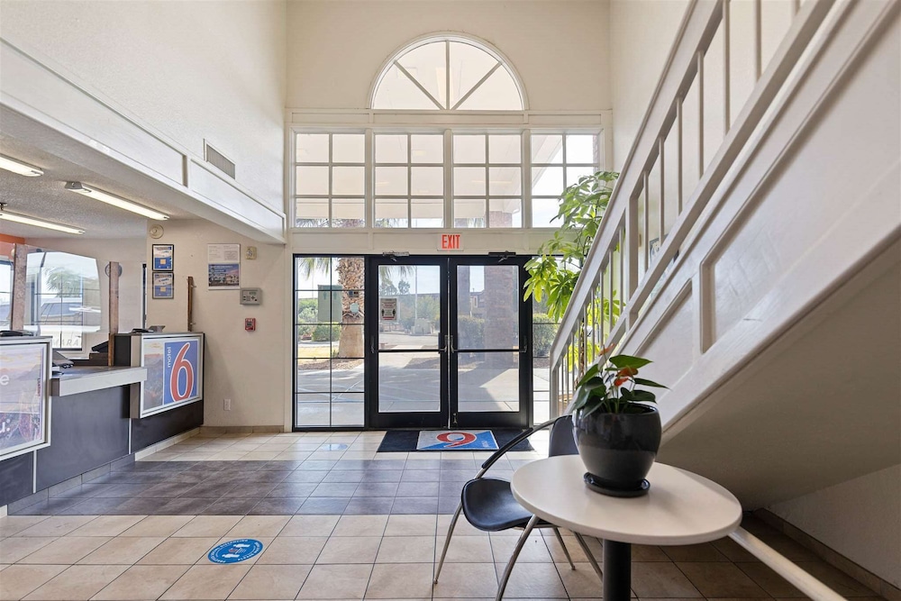Motel6 Tucson, AZ - North 13/53