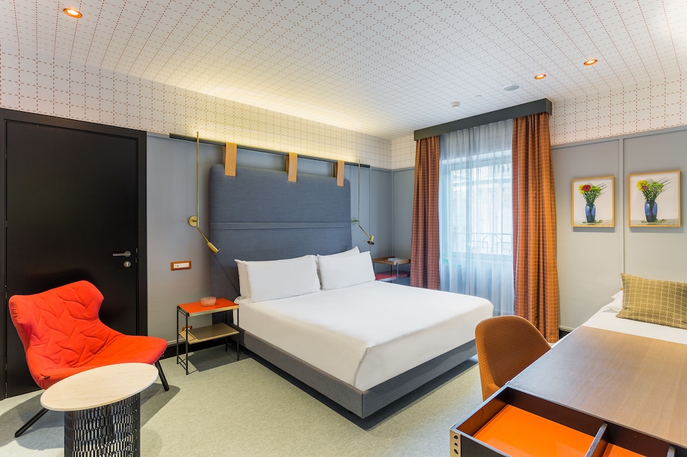 Room Mate Giulia 30/79
