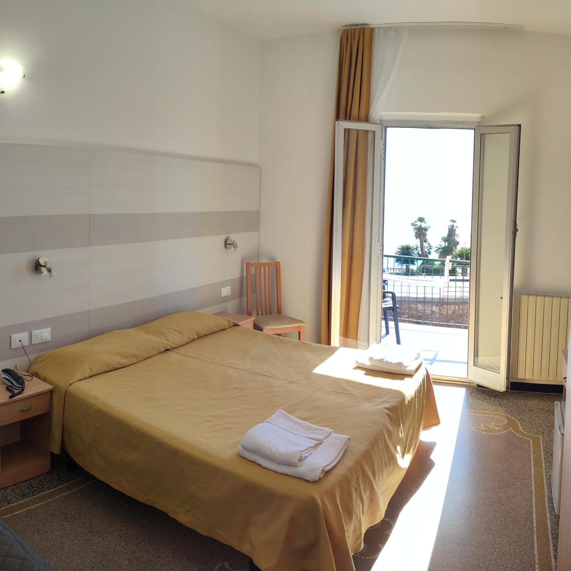 HOTEL VILLA COSTA 7/50