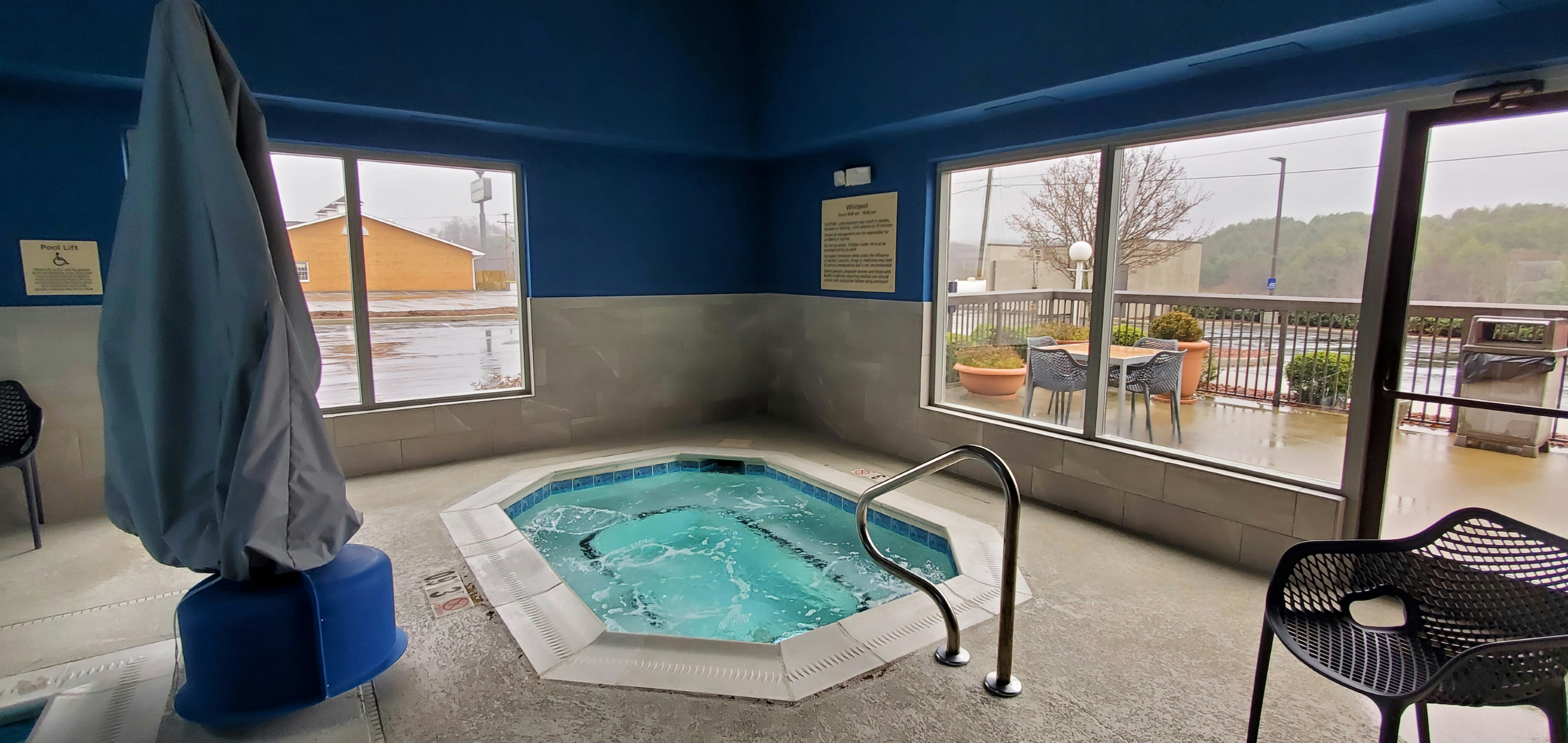 Hampton Inn Hillsville 16/45