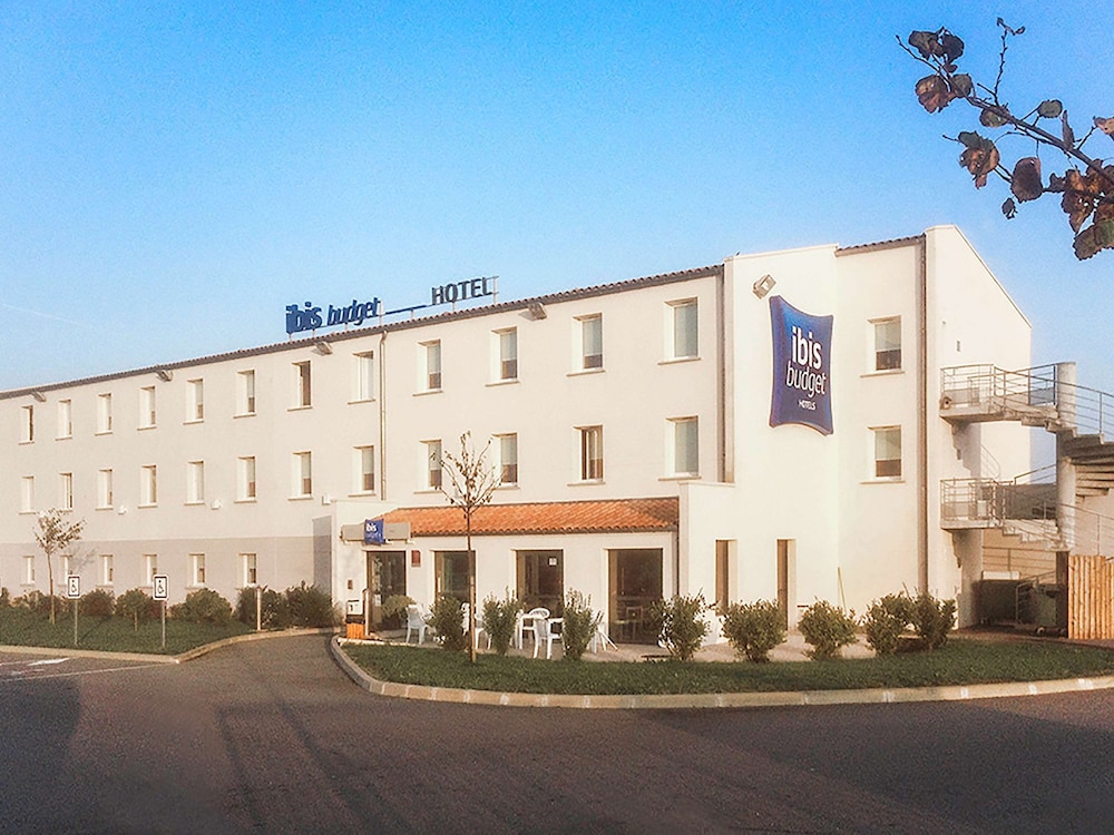 Ibis Budget Niort Est La Creche 3/32