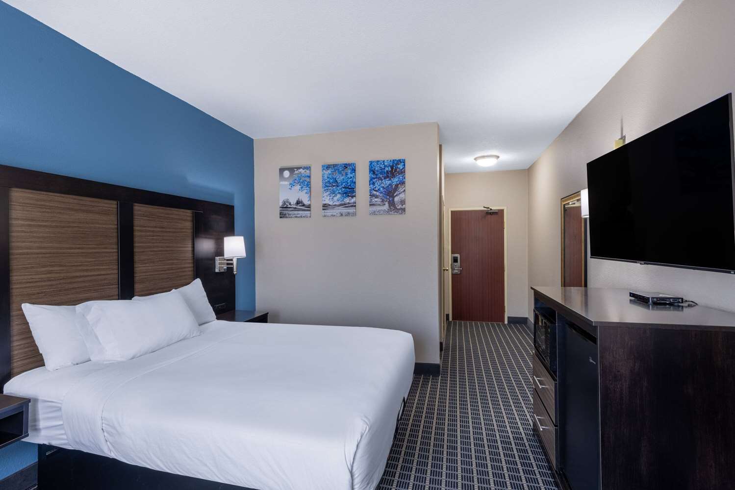 Baymont by Wyndham Kirksville University Area 6/29