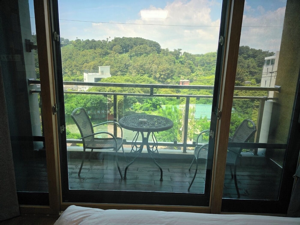 Cheonjiyeon Hotel 22/50