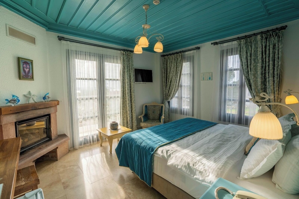 Cunda Fora Hotel 12/50