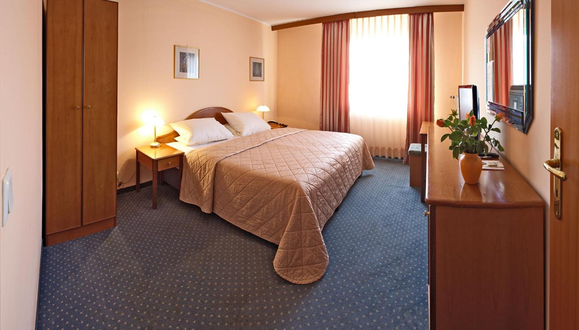 Hotel Rubin 5/37