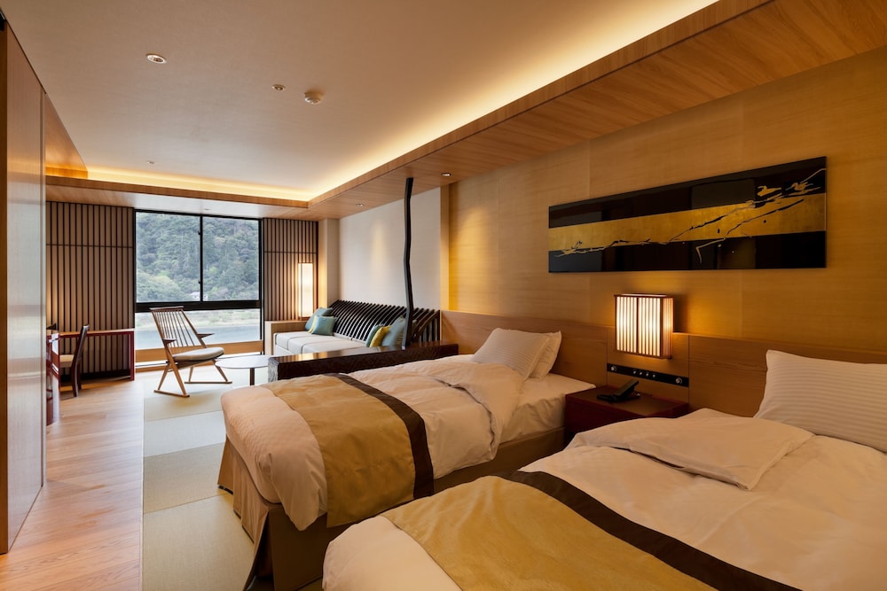 Gifu Grand Hotel 7/50