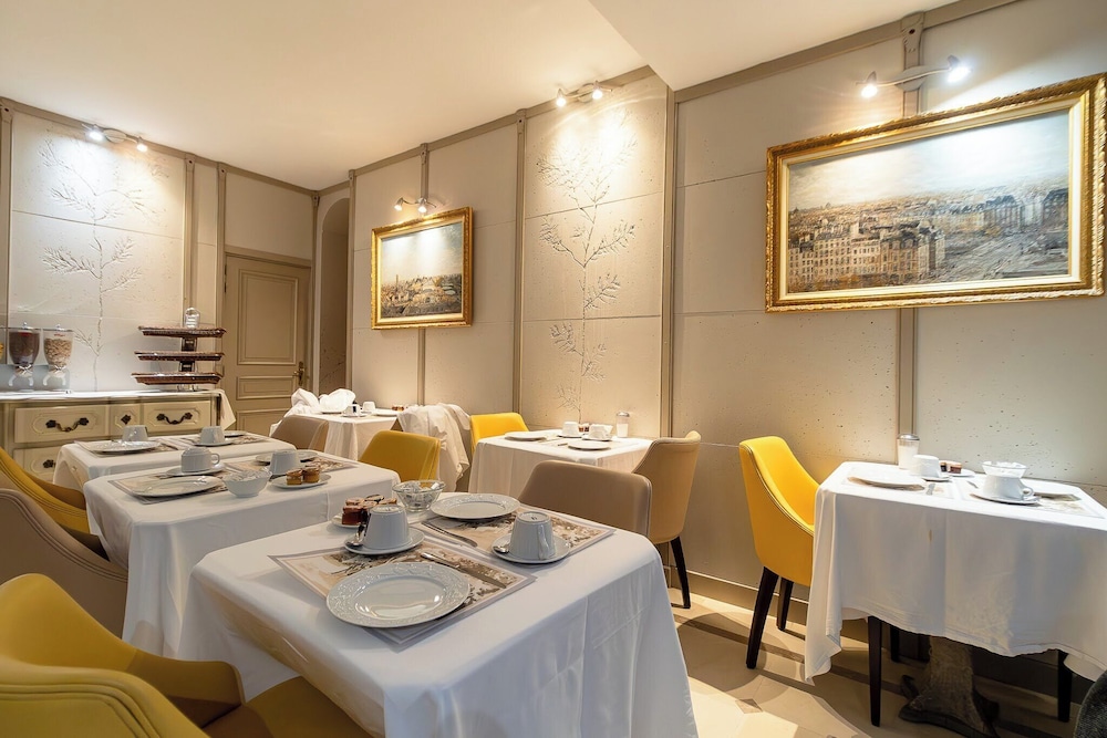 HOTEL DES BAINS 47/60