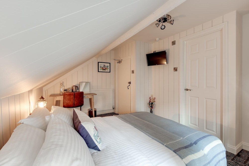 The Palace Hill Hotel - B&amp;B 4/30