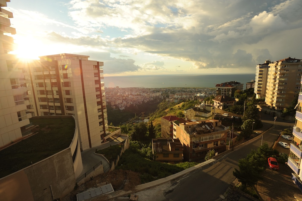 QAMAR PRESTIGE SUITES 44/49