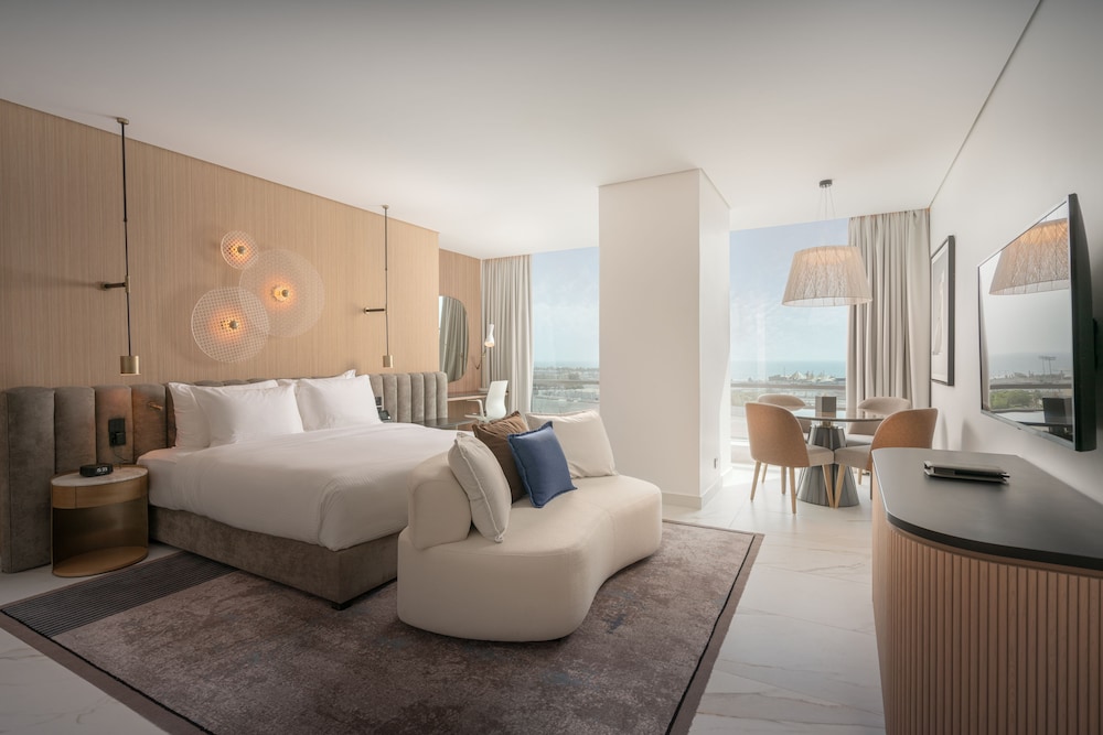 DELUXE, KING BED, SEA VIEW
