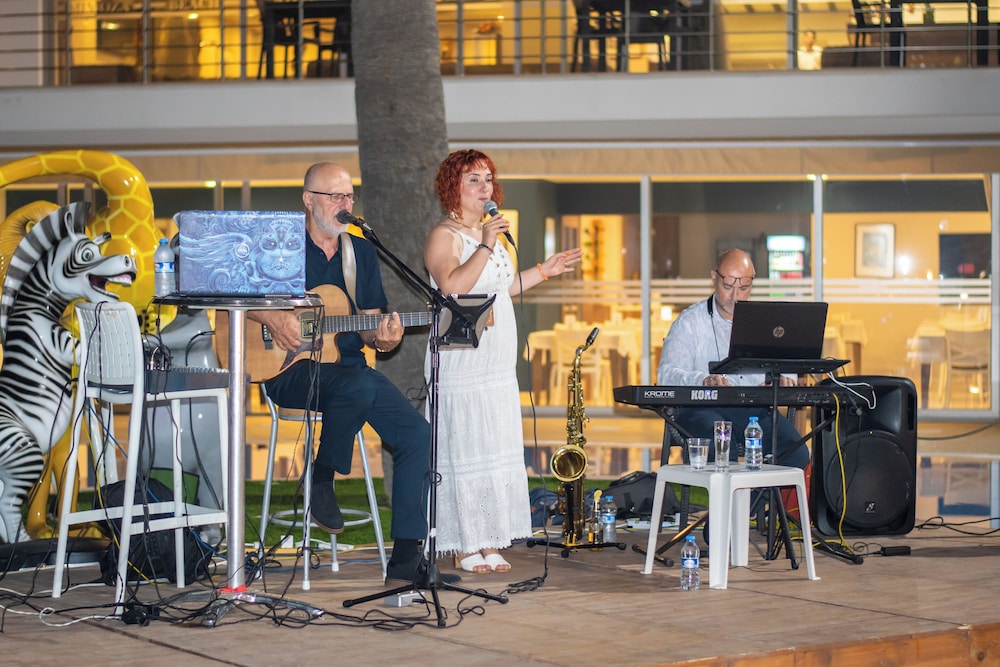 Mimoza Beach Hotel 17/45