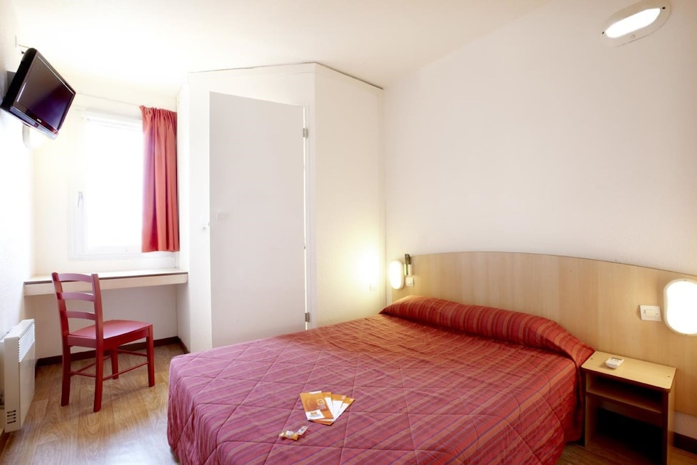 Hotel Premiere Classe Niort Est - Chauray 13/57