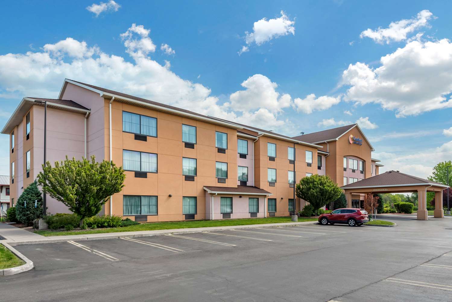 Comfort Inn & Suites Farmington Victor 1/17