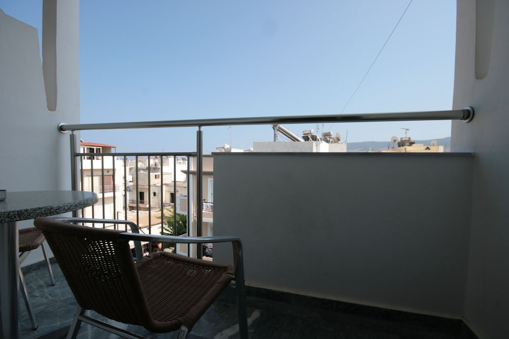 Dimitris Paritsa Hotel 17/44