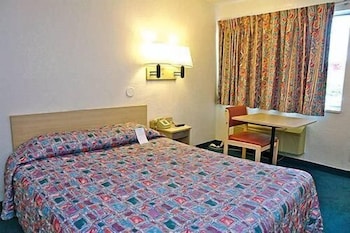 Rodeway Inn Hays KS 10/27