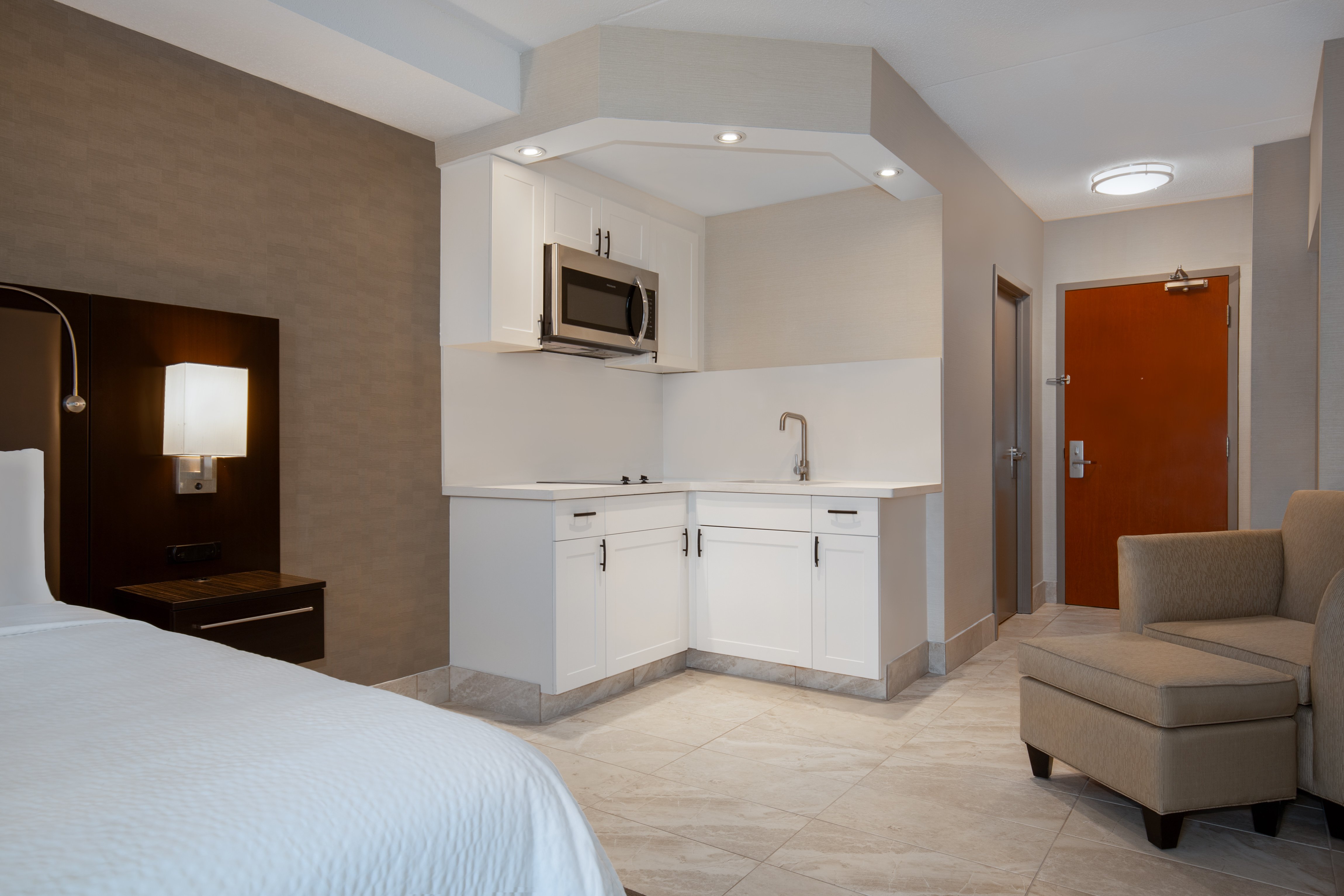 Holiday Inn Express Barrie 22/75