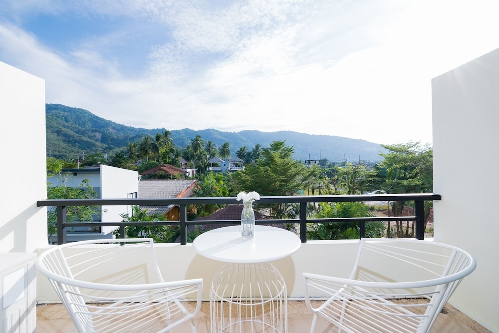HILL MYNA CONDOTEL 46/56