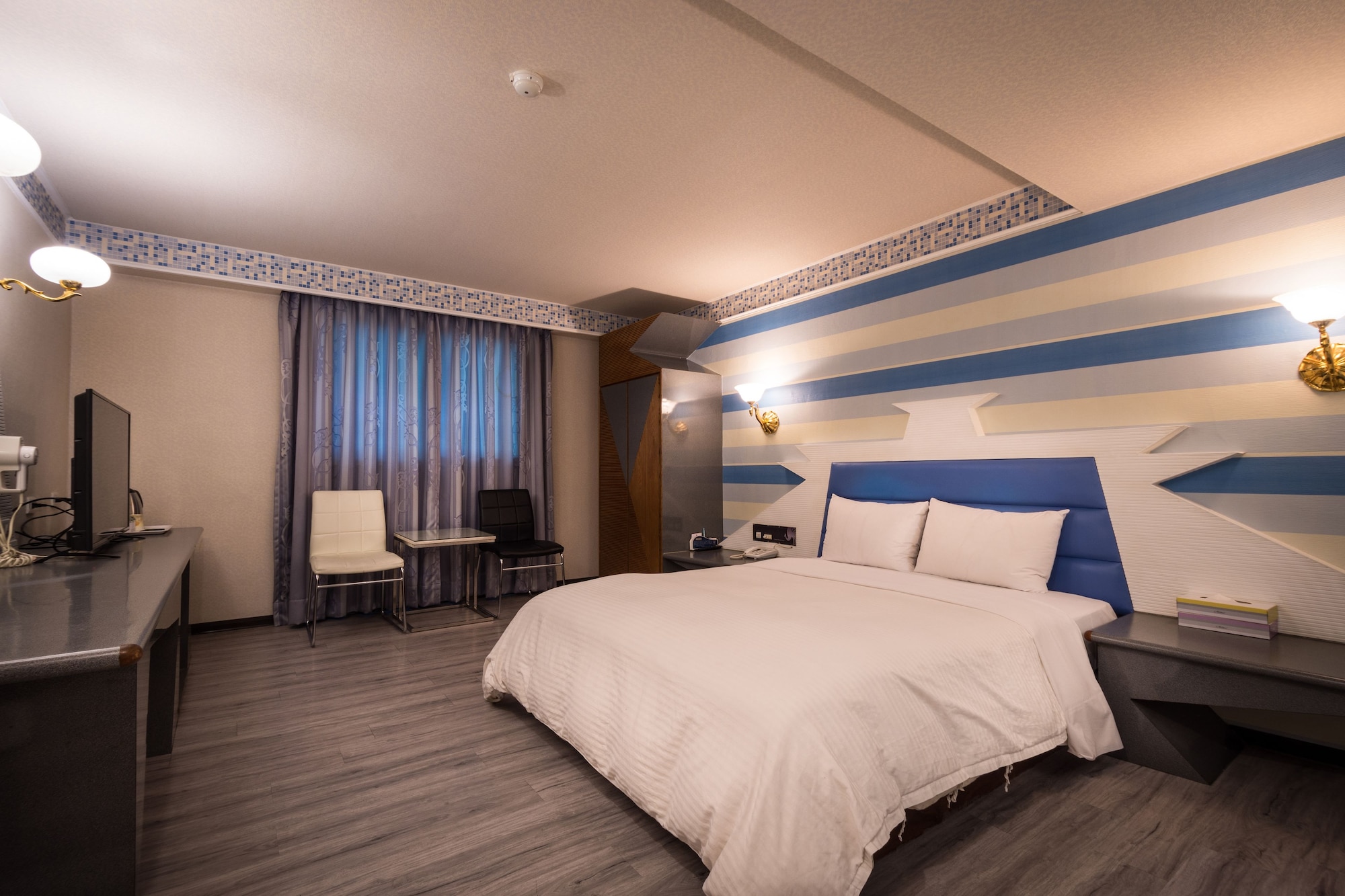 SUPERIOR, DOUBLE BED