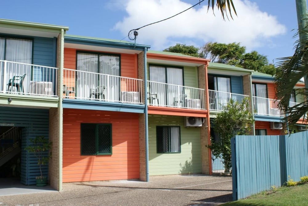 Coolum Budget Accommodation 3/34