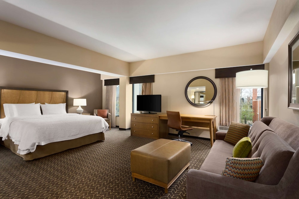Hampton Inn & Suites Clayton/St Louis-Galleria Area 17/61