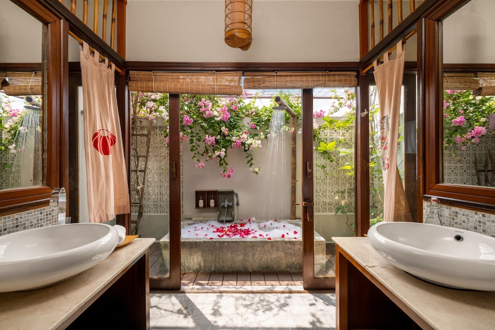 Hoi An Chic 74/76