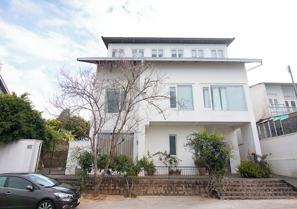Lu Tan Villa 63/72