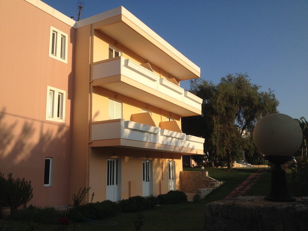 Kyriaki Hotel 4/64