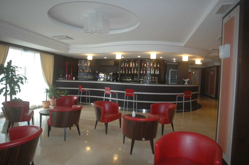 B&B HOTEL Napoli San Mauro 40/50