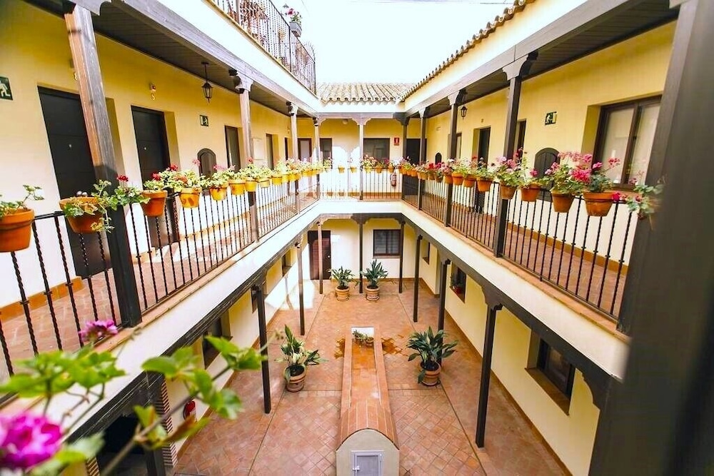 Hoteles Del Sur 3/42