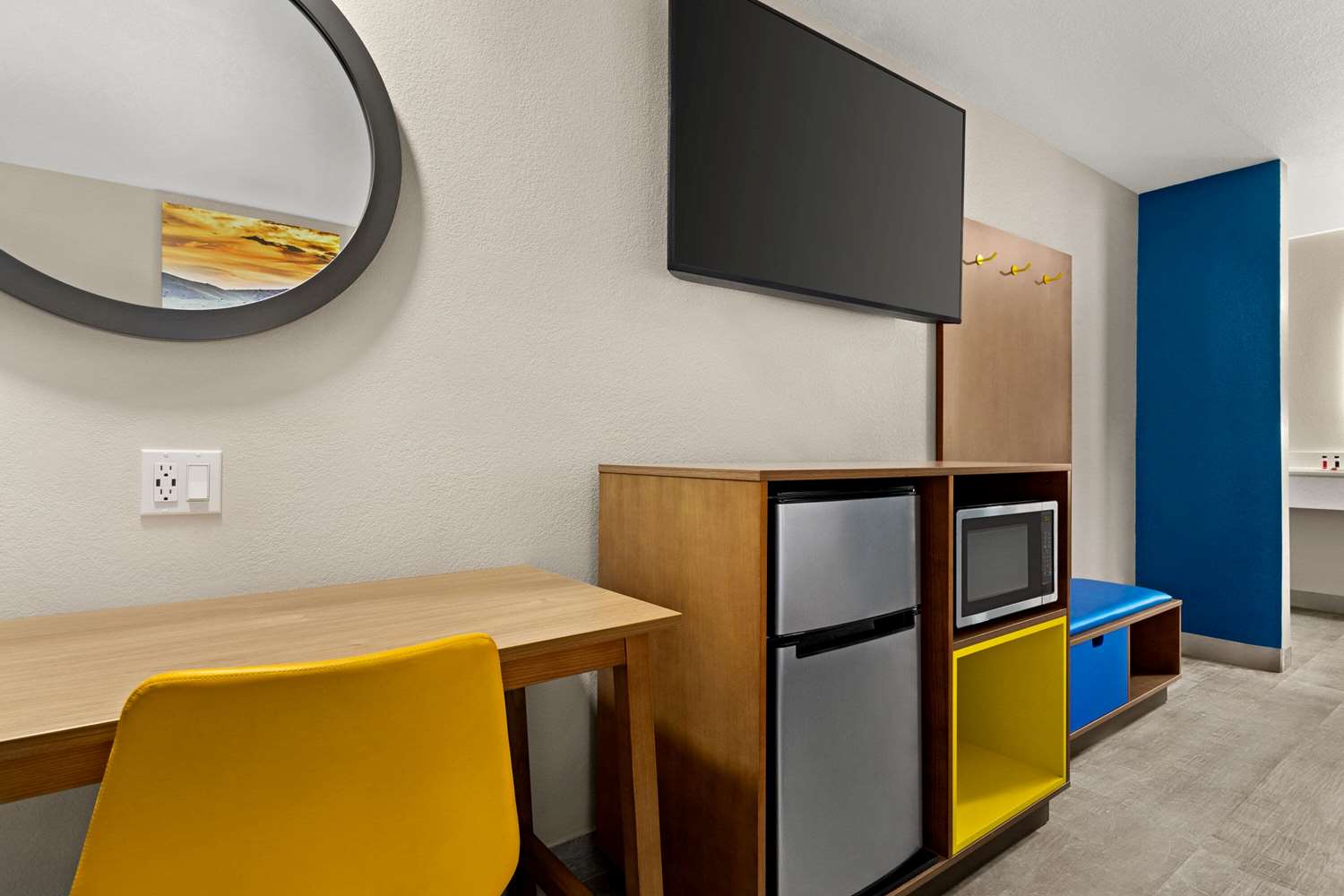 Days Inn by Wyndham Ruidoso Downs 46/54