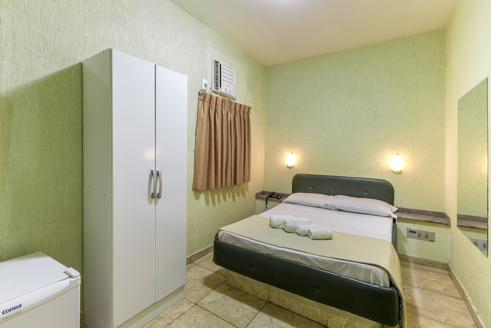 Pompeu Rio Hotel 24/65
