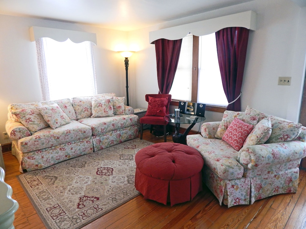 Battlefield Bed &amp; Breakfast Inn 46/76