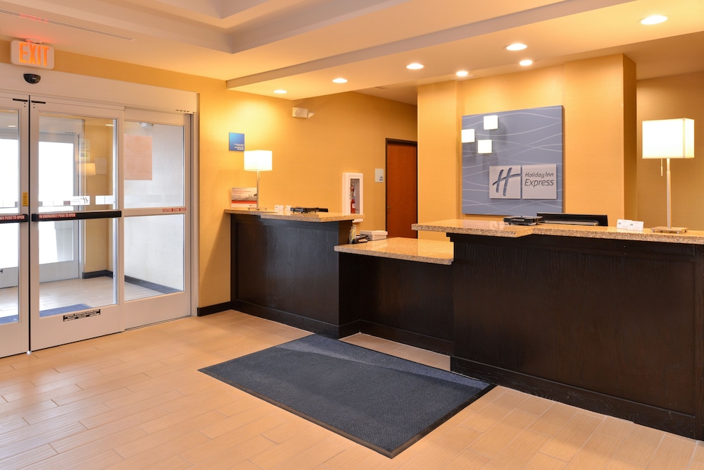 Holiday Inn Express And Suites Ironton 8/76