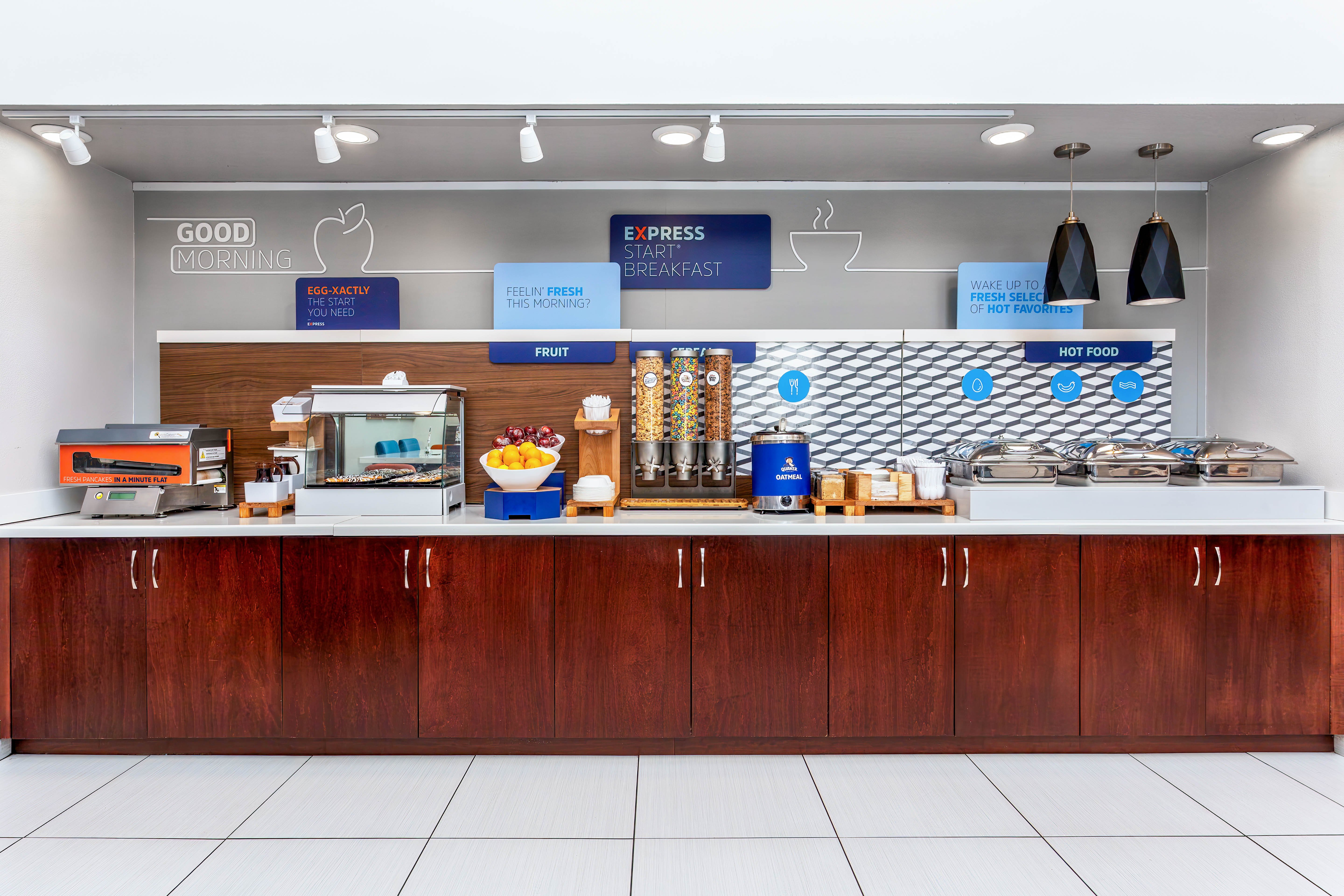 Holiday Inn Express Suites Lantana 15/57