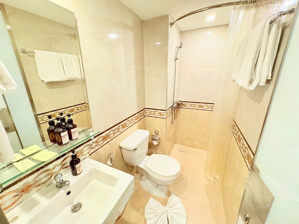 I Residence Hotel Silom 63/67