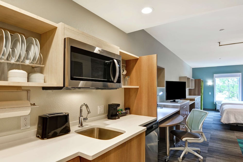 Home2 Suites By Hilton Daytona Beach Speedway Fl 37/56
