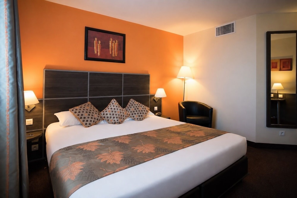Hotel the Originals Saint Etienne Aeroport Actuel 24/61