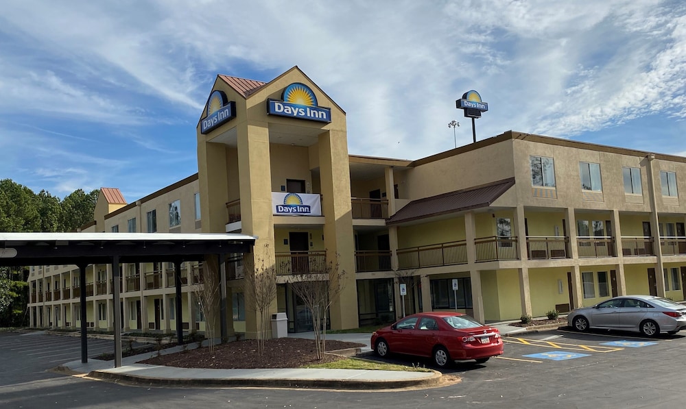 Days Inn by Wyndham Atlanta/Southlake/Morrow 27/36