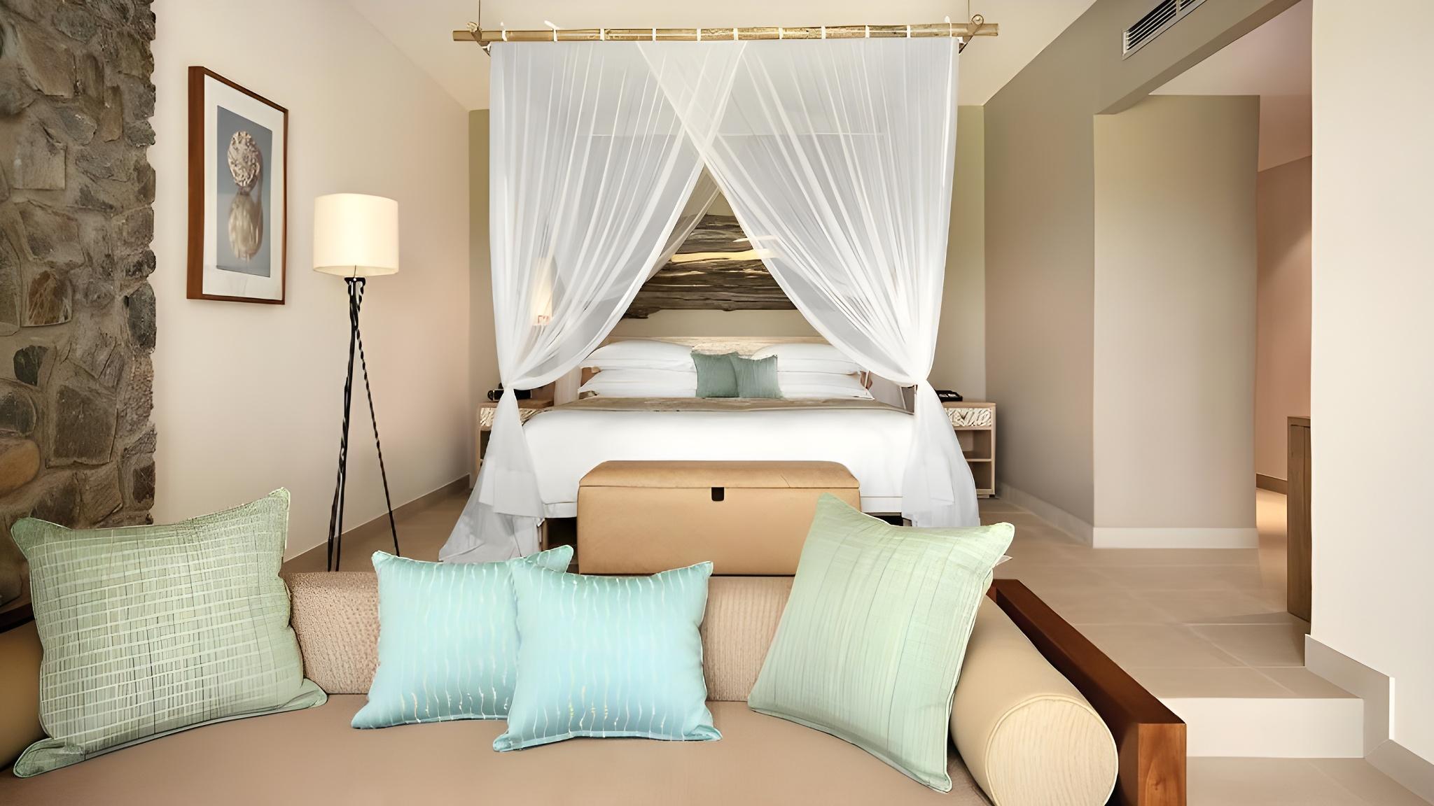Room, Hill View